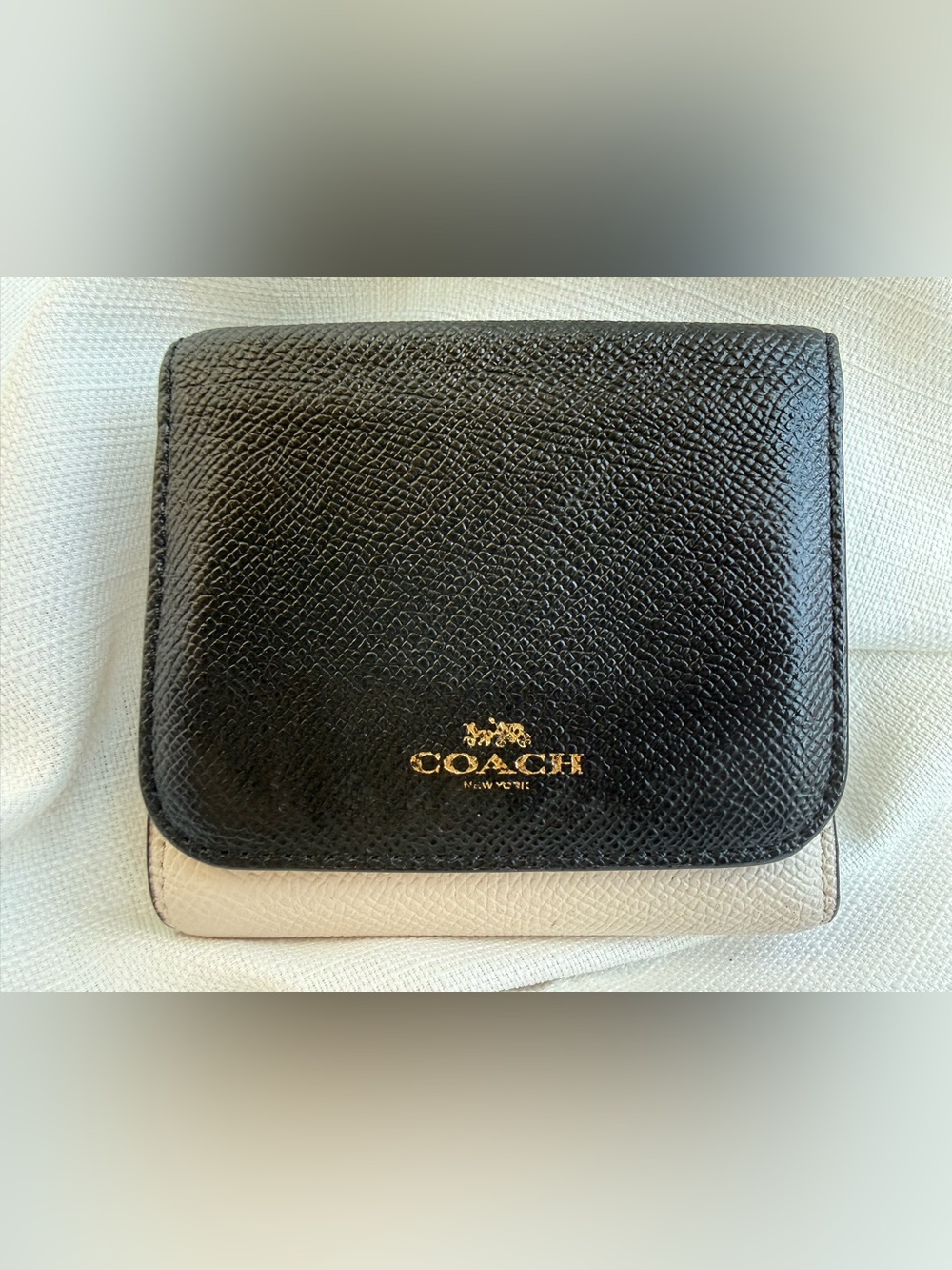 VTG Coach CF446 Small Colorblock Tri-Fold Wallet Black/Chalk Crossgrain Leather - Picture 1 of 5
